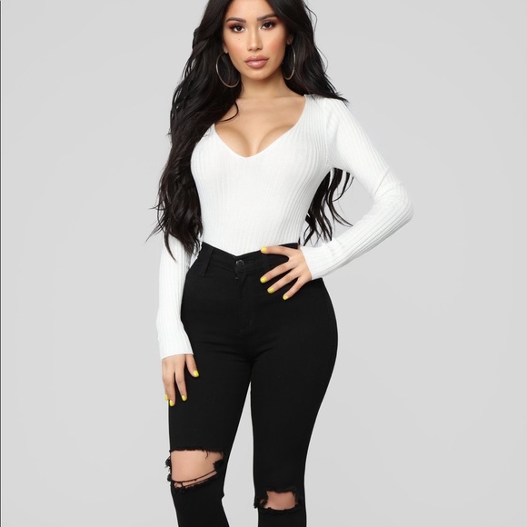 🌸Sweater top - Picture 2 of 6